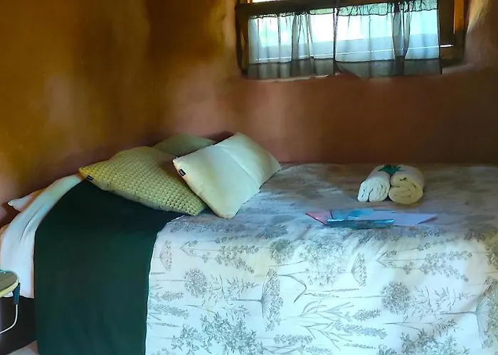 Associação Quinta Relvas Alojamento de Turismo Rural Branca