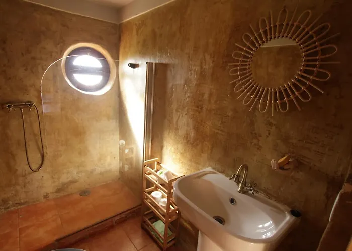 Associação Quinta Relvas Alojamento de Turismo Rural